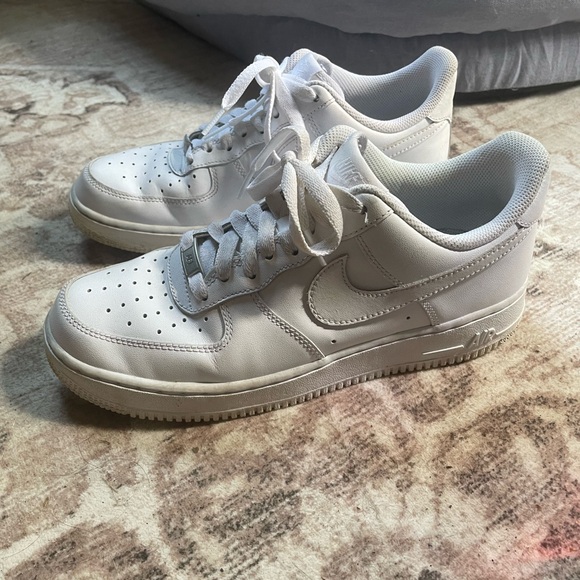 Nike Air Force 1 All-White Sneakers - Picture 4 of 5